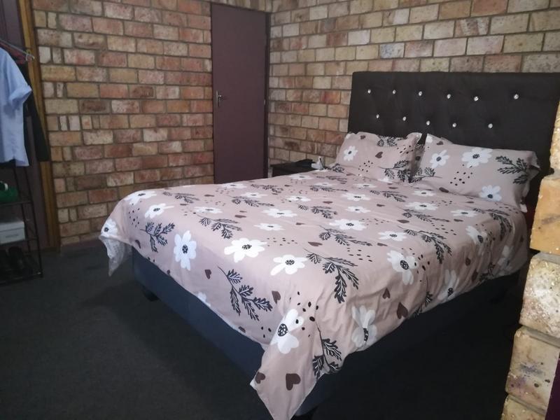 6 Bedroom Property for Sale in Bethelsdorp Eastern Cape